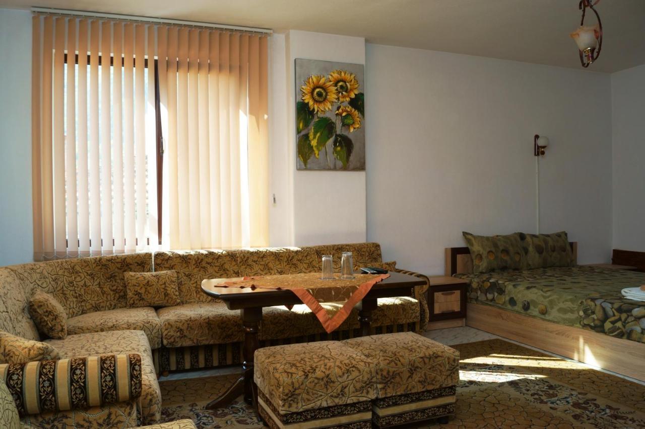 Guest House Perla バチコヴォ エクステリア 写真